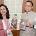 सीएम धामी से मिलीं साहित्यकार डॉ. योजना साह जैन, तीन साहित्यिक कृतियां भेंट कीं…